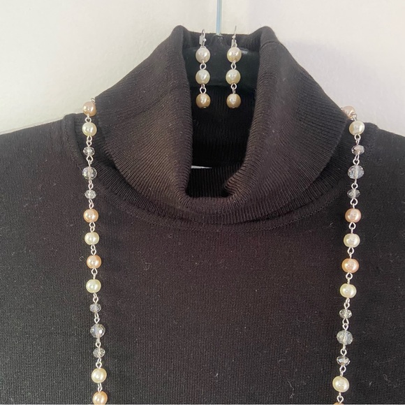 ⭐️💲5 add-on⭐️ Faux pearl necklace - Picture 4 of 10